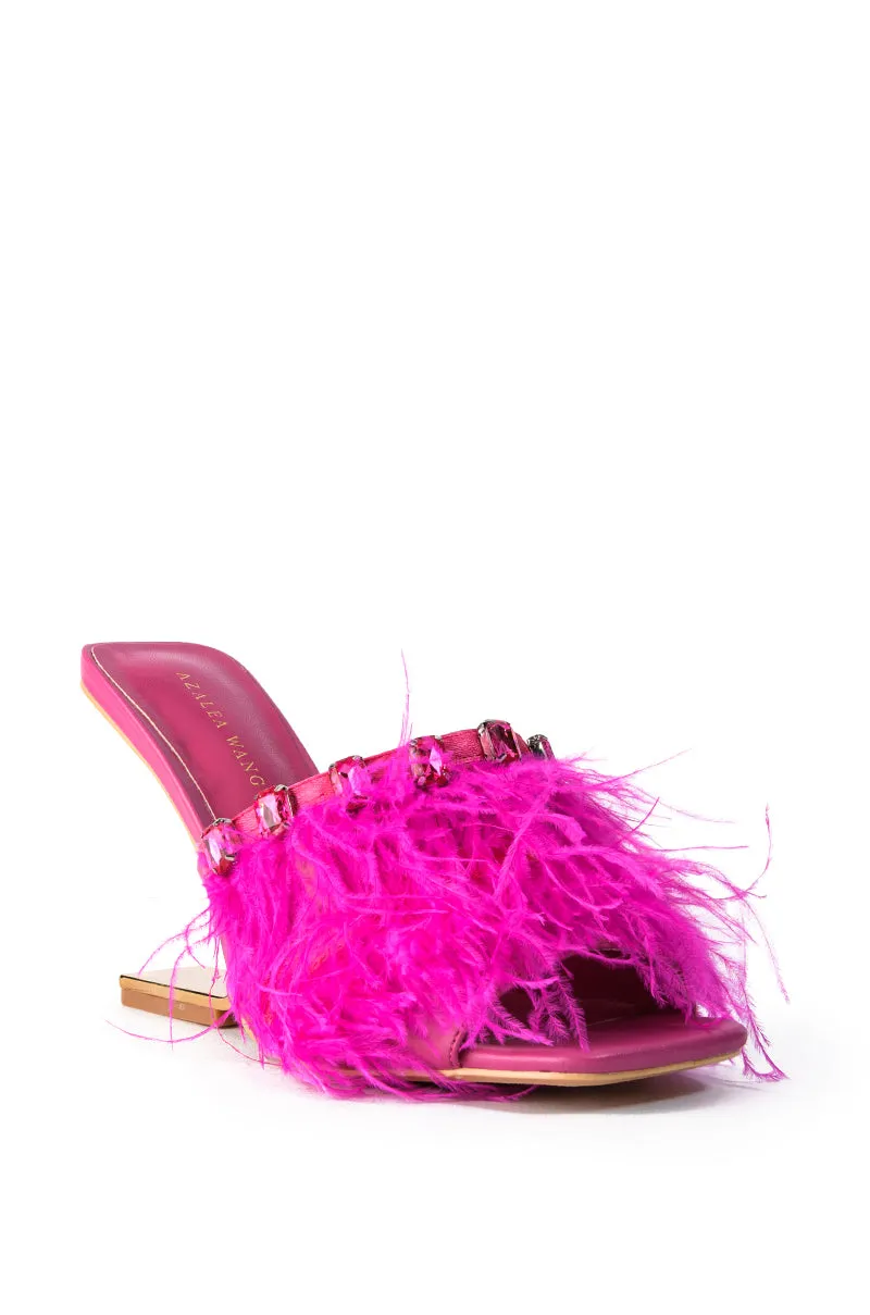 AZALEA WANG HARTFORD SANDAL WITH FEATHERS IN FUCHSIA