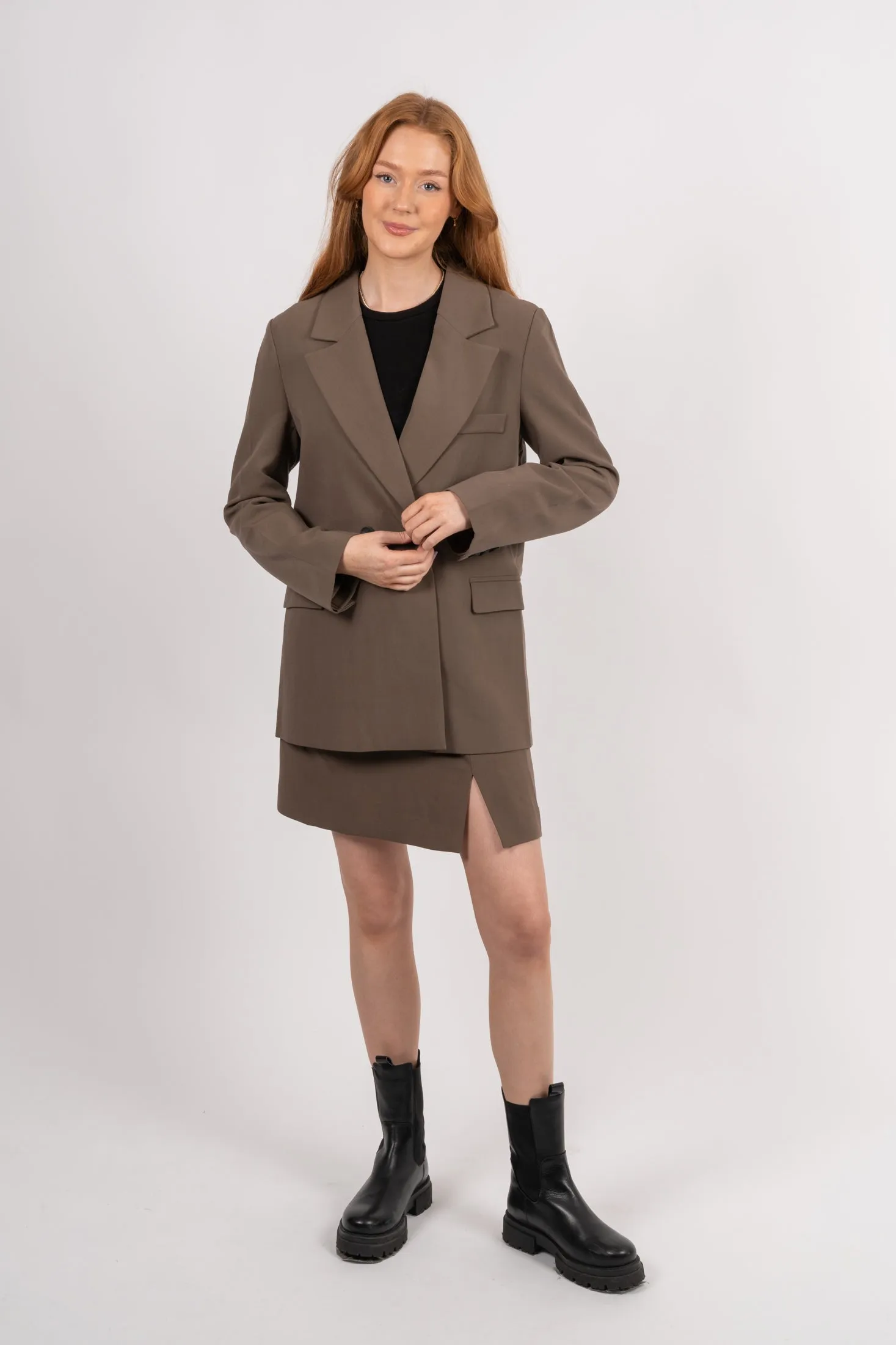 Devaki Blazer - Brown
