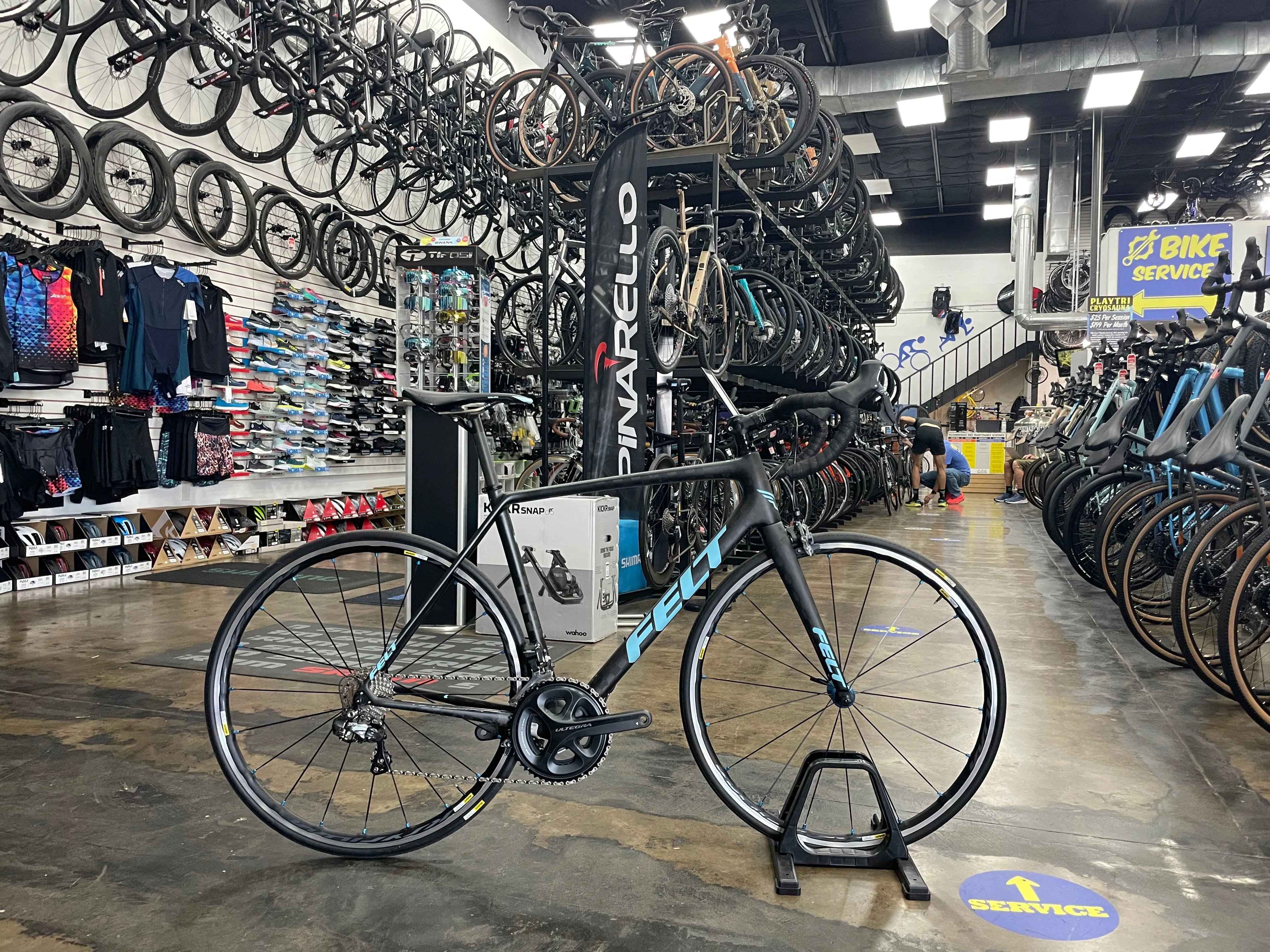 Felt FR2 Shimano Ultegra Di2 - Matte Black/Blue 2017 DEMO