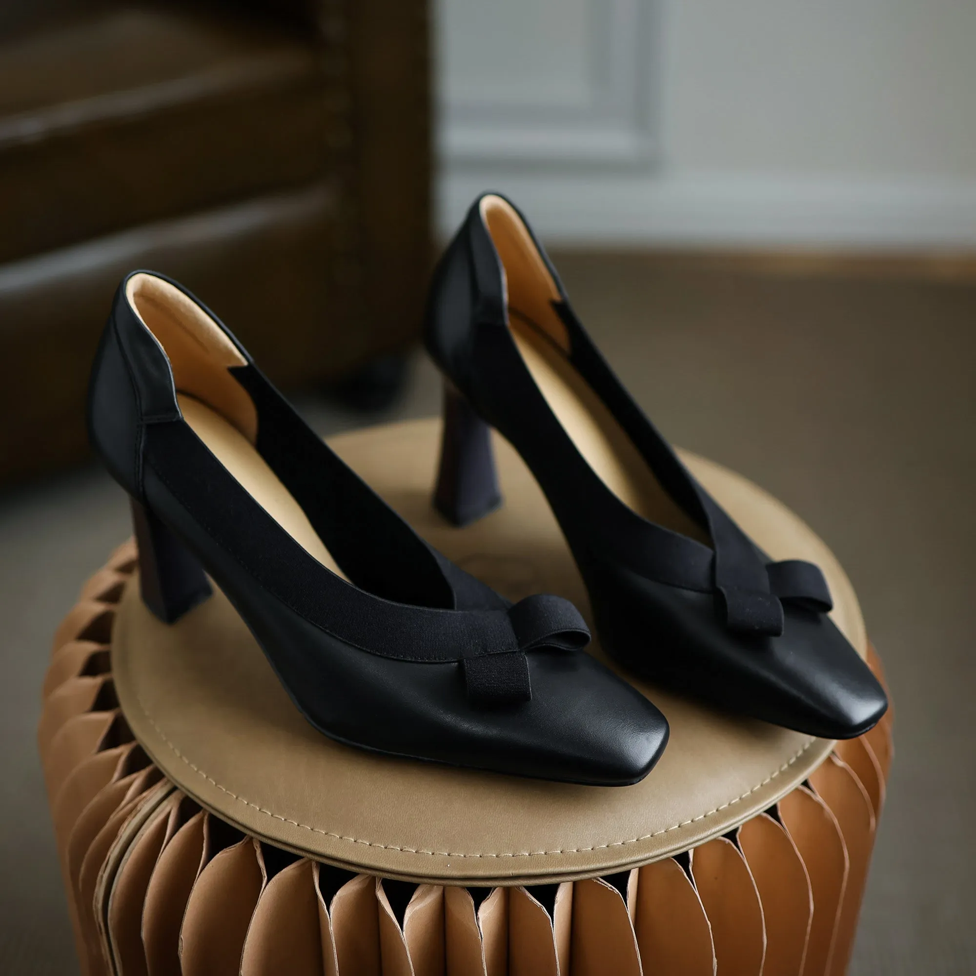 Giana Black Heels with Bow