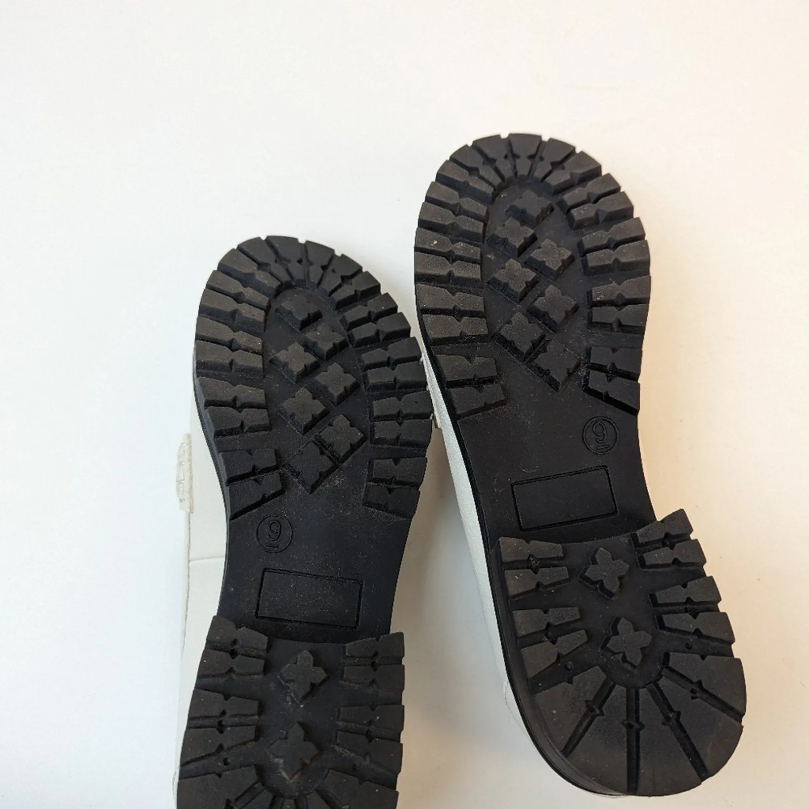 Old Navy Chunky Loafers - 9