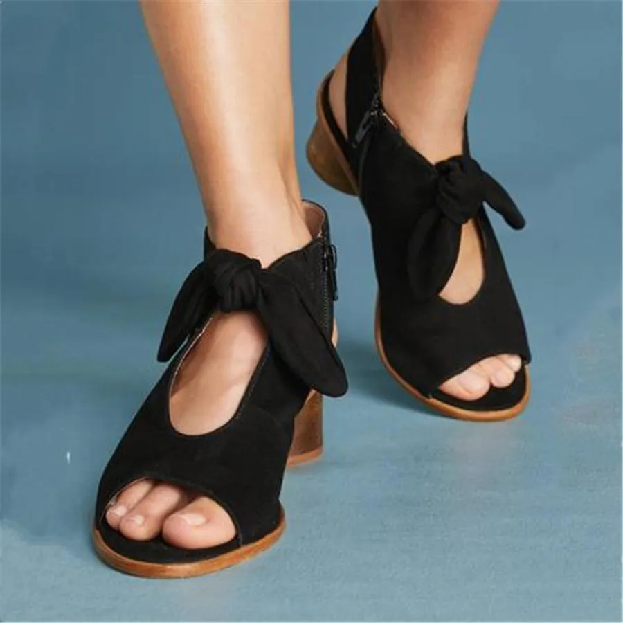 Thick and openwork fashion wild sandals