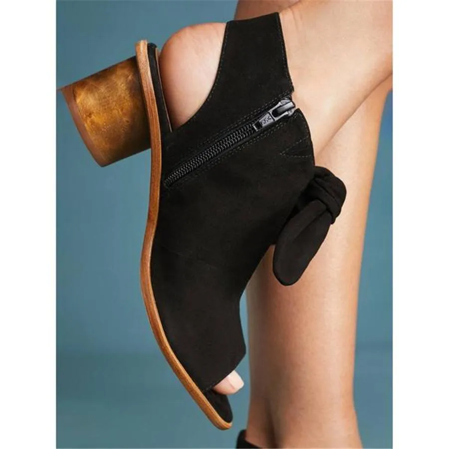 Thick and openwork fashion wild sandals