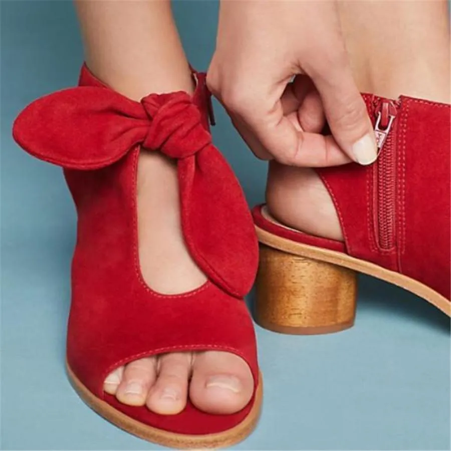 Thick and openwork fashion wild sandals